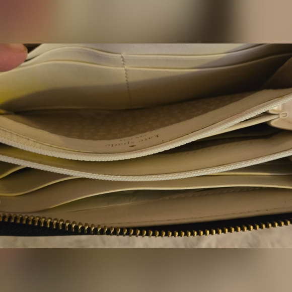 Kate Spade Wallet - Picture 4 of 8